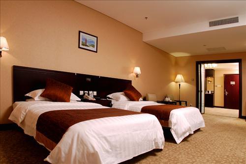 Phoenix Grand International 4*